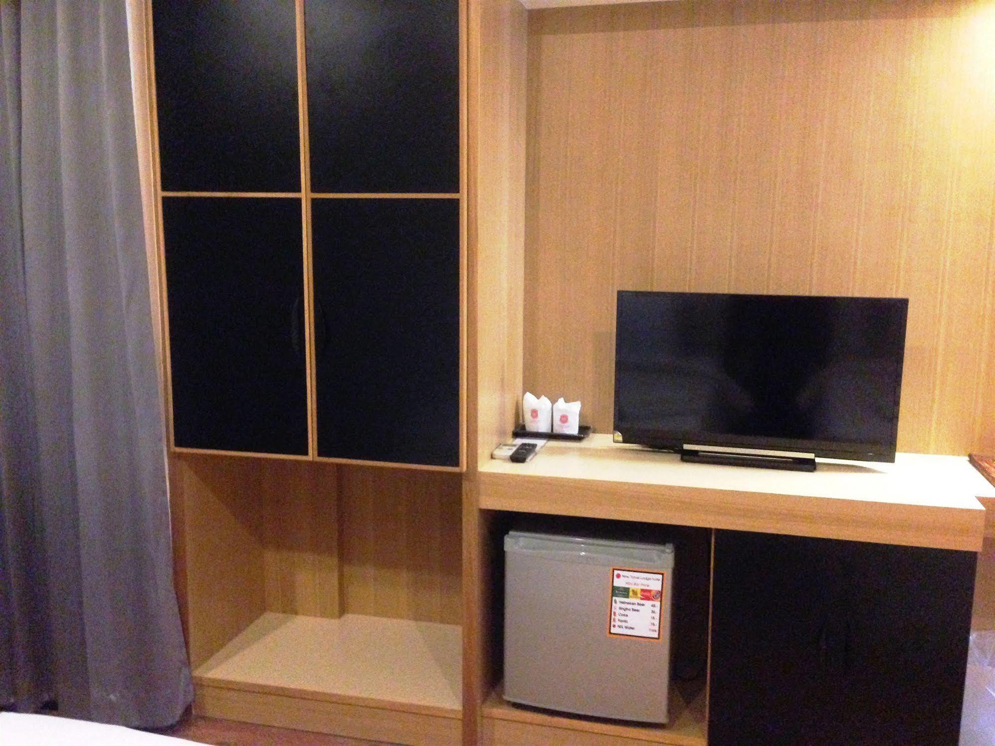 New Travel Lodge Hotel Chanthaburi Buitenkant foto