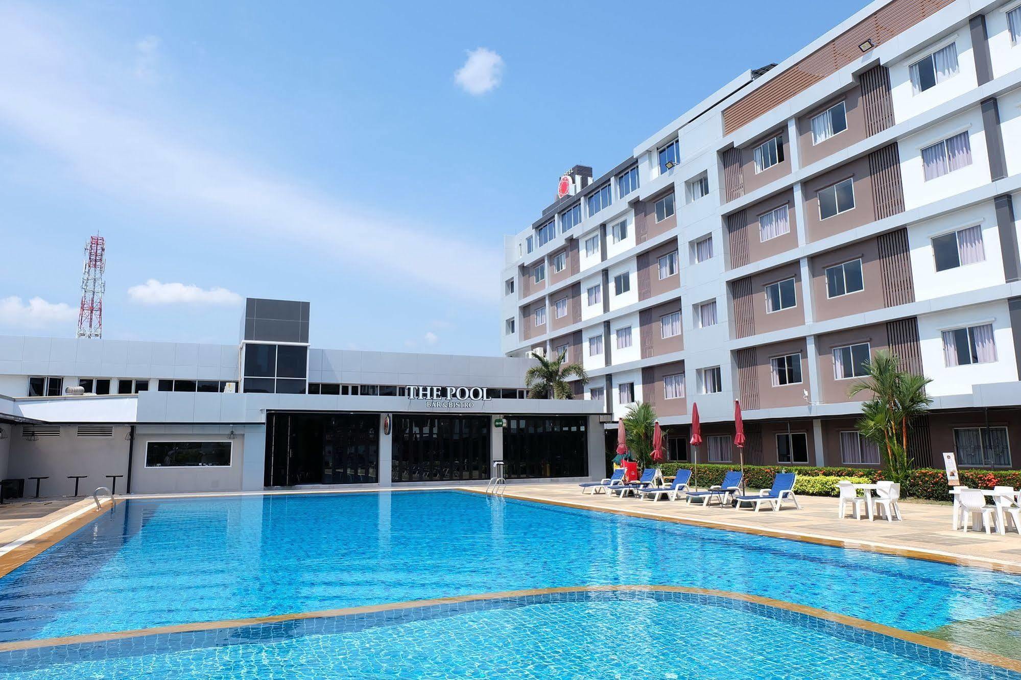 New Travel Lodge Hotel Chanthaburi Buitenkant foto