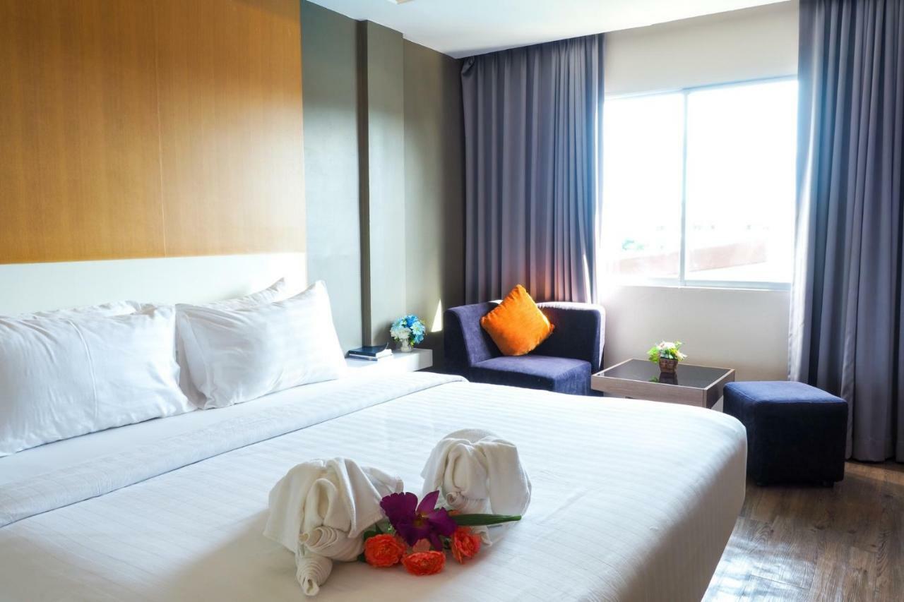New Travel Lodge Hotel Chanthaburi Buitenkant foto