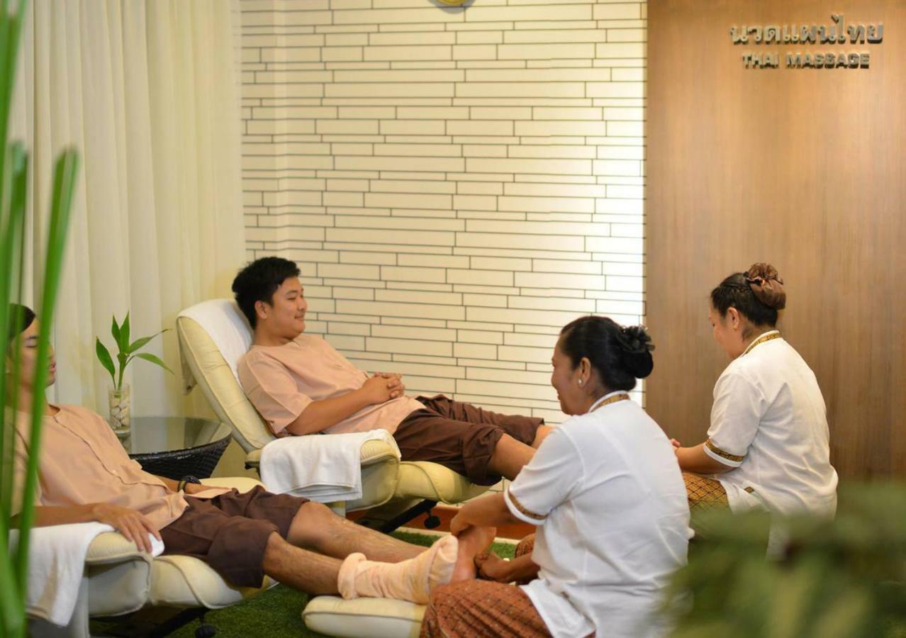 New Travel Lodge Hotel Chanthaburi Buitenkant foto