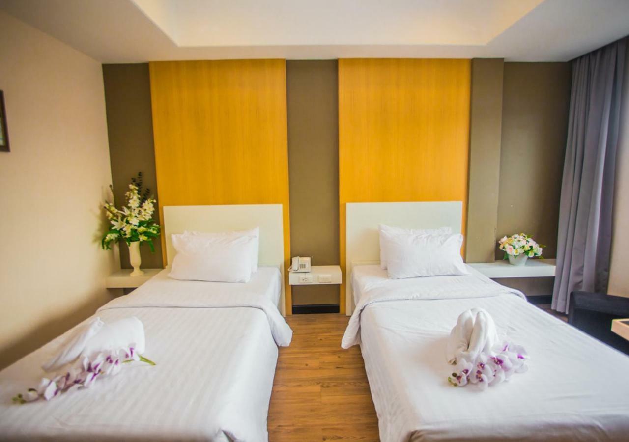 New Travel Lodge Hotel Chanthaburi Buitenkant foto